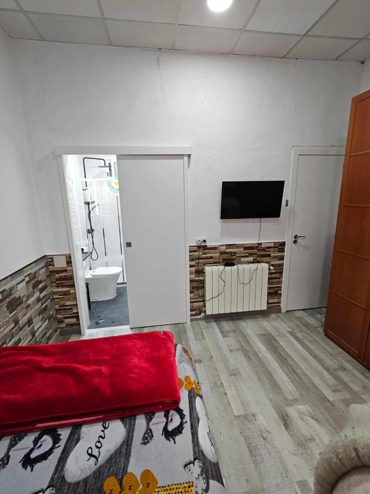 Doble Con Bano Privado L’Hospitalet de Llobregat